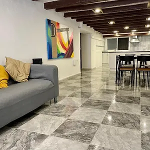 Espacioso Piso Con Entrada Independiente En Part Alta De Tarragona! Apartamento
